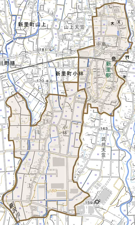 新里町小林とその周辺の地図。町の範囲を重ねている