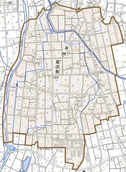 泉沢町とその周辺の地図。町の範囲を重ねている