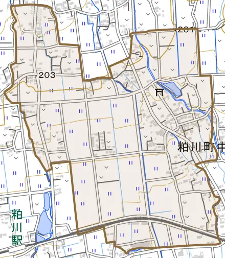粕川町中とその周辺の地図。町の範囲を重ねている