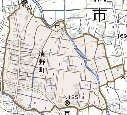 清野町とその周辺の地図。町の範囲を重ねている