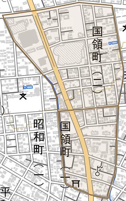国領町とその周辺の地図。町の範囲を重ねている