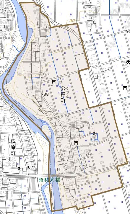 公田町とその周辺の地図。町の範囲を重ねている