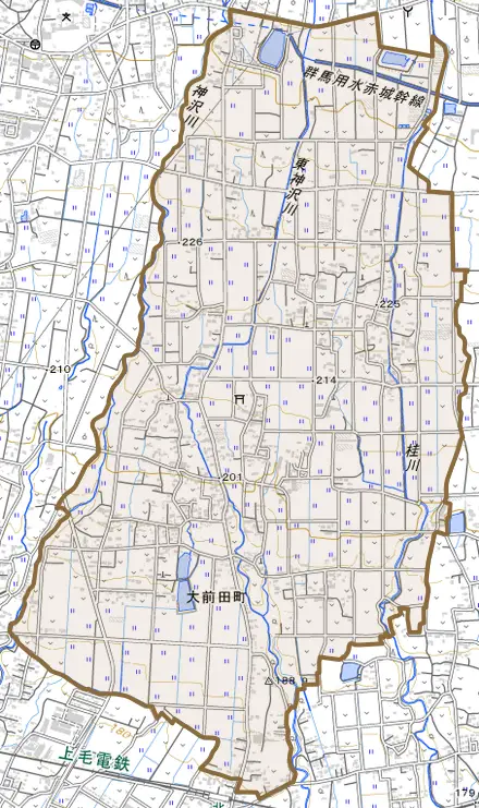 大前田町とその周辺の地図。町の範囲を重ねている