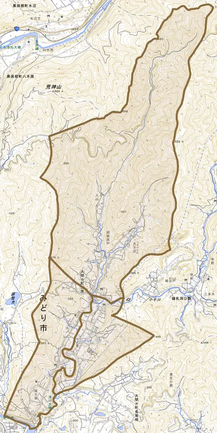 大間々町浅原とその周辺の地図。町の範囲を重ねている