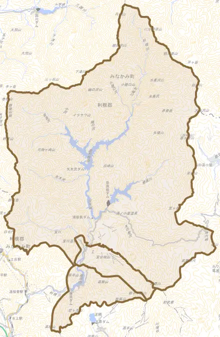 藤原とその周辺の地図。町の範囲を重ねている
