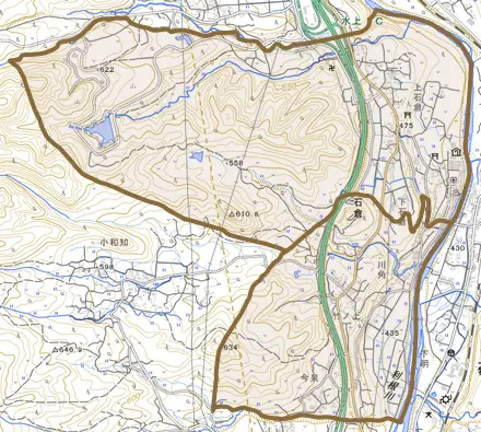 石倉とその周辺の地図。町の範囲を重ねている
