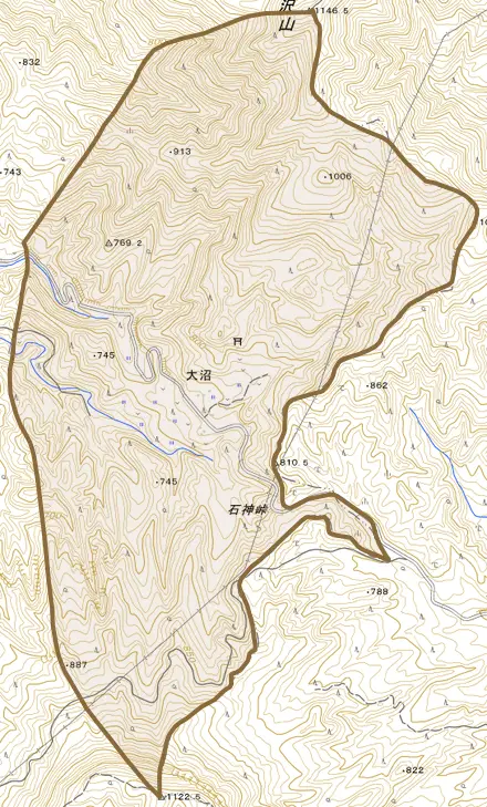 大沼とその周辺の地図。町の範囲を重ねている