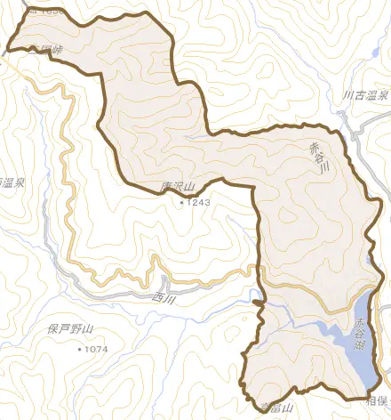 猿ヶ京温泉とその周辺の地図。町の範囲を重ねている