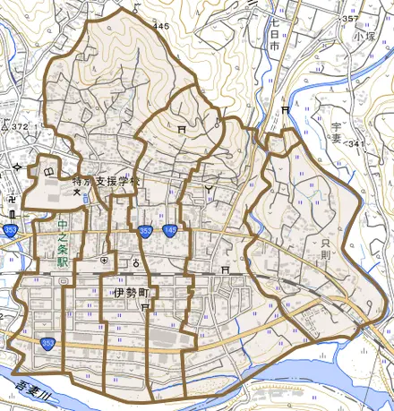 大字伊勢町とその周辺の地図。町の範囲を重ねている