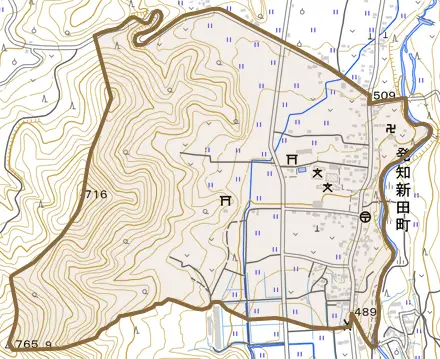 発知新田町とその周辺の地図。町の範囲を重ねている