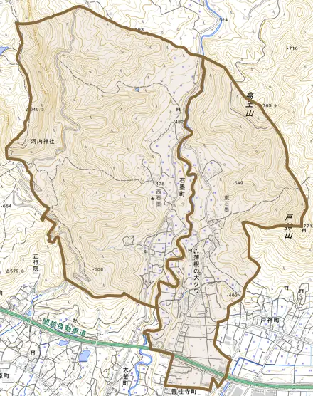 石墨町とその周辺の地図。町の範囲を重ねている