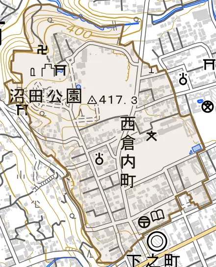 西倉内町とその周辺の地図。町の範囲を重ねている
