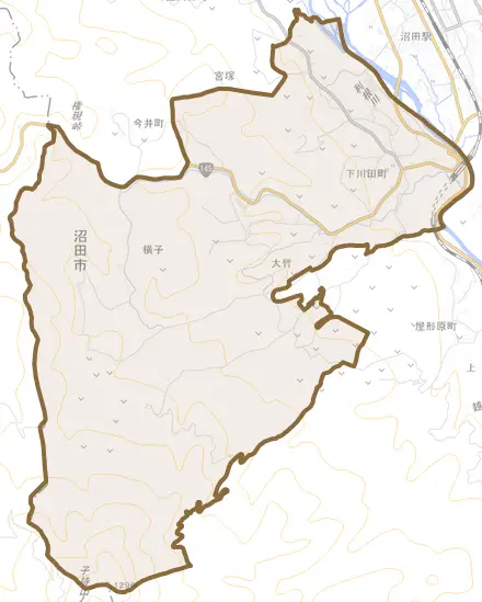 下川田町とその周辺の地図。町の範囲を重ねている
