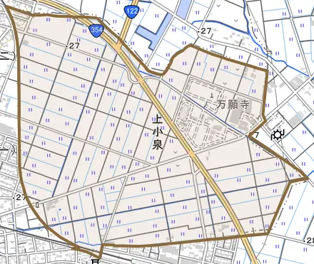 大字上小泉とその周辺の地図。町の範囲を重ねている