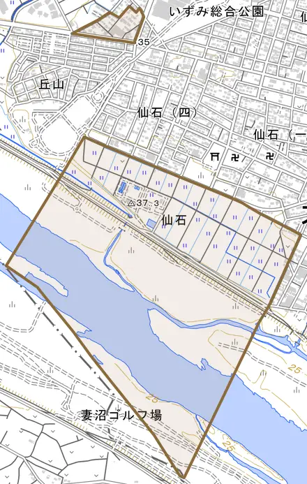 大字仙石とその周辺の地図。町の範囲を重ねている