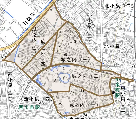城之内とその周辺の地図。町の範囲を重ねている