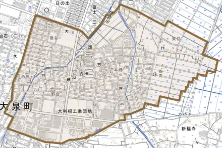 大字吉田とその周辺の地図。町の範囲を重ねている
