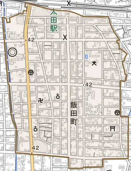 飯田町とその周辺の地図。町の範囲を重ねている
