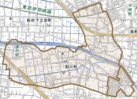 粕川町とその周辺の地図。町の範囲を重ねている