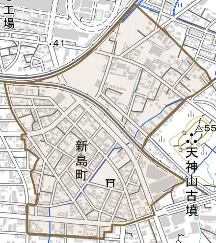 新島町とその周辺の地図。町の範囲を重ねている