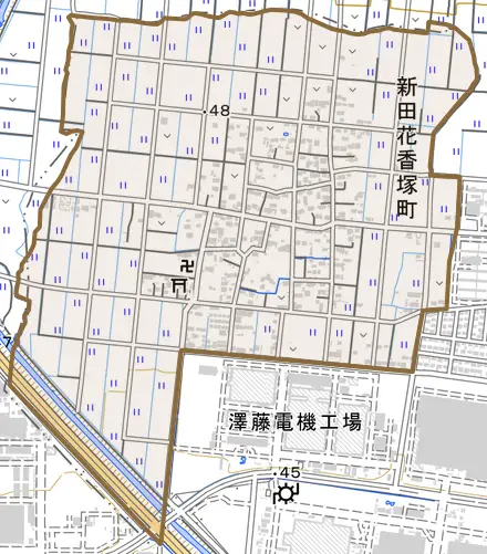 新田花香塚町とその周辺の地図。町の範囲を重ねている