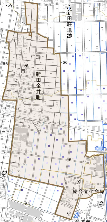 新田金井町とその周辺の地図。町の範囲を重ねている