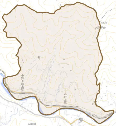 村上とその周辺の地図。町の範囲を重ねている