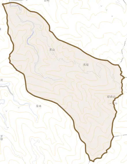 大字栗山とその周辺の地図。町の範囲を重ねている