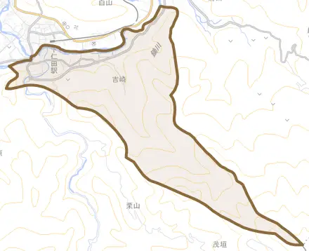 大字吉崎とその周辺の地図。町の範囲を重ねている
