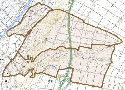 大字橡久保とその周辺の地図。町の範囲を重ねている