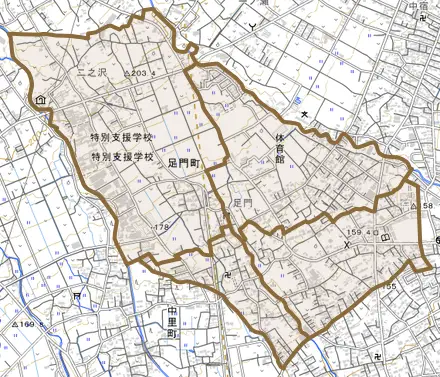 足門町とその周辺の地図。町の範囲を重ねている