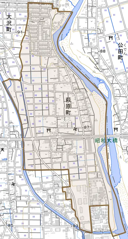萩原町とその周辺の地図。町の範囲を重ねている
