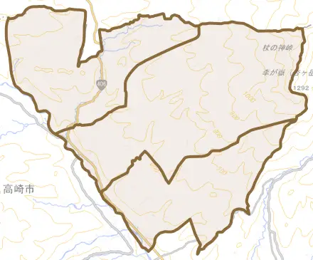 倉渕町権田とその周辺の地図。町の範囲を重ねている