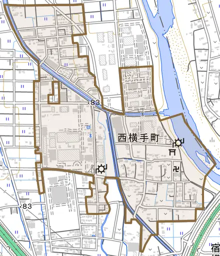 西横手町とその周辺の地図。町の範囲を重ねている