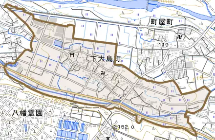 下大島町とその周辺の地図。町の範囲を重ねている