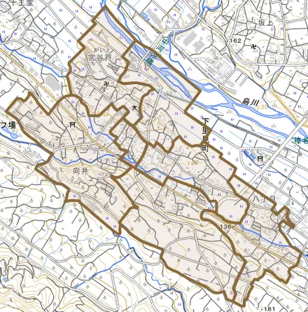 下里見町とその周辺の地図。町の範囲を重ねている