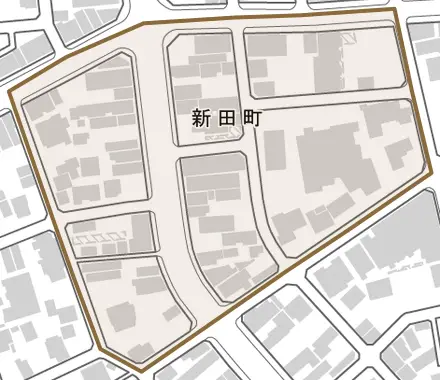 新田町とその周辺の地図。町の範囲を重ねている