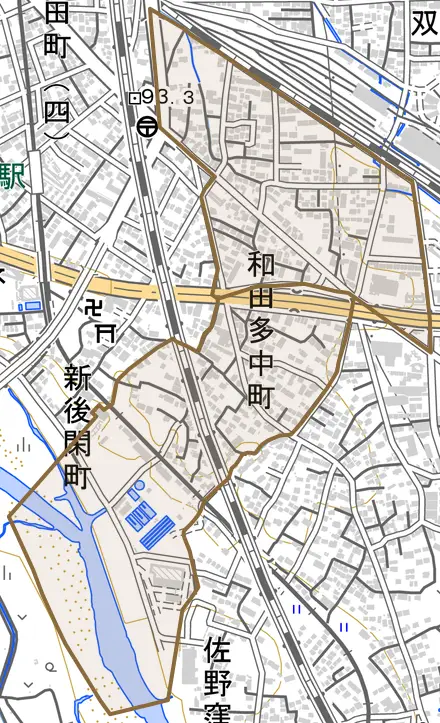 和田多中町とその周辺の地図。町の範囲を重ねている
