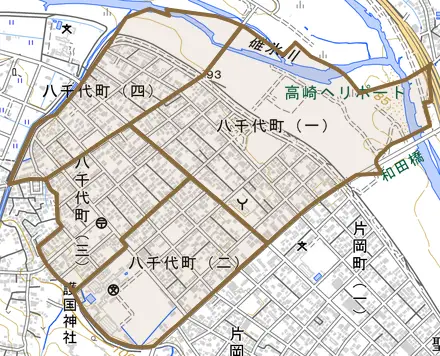 八千代町とその周辺の地図。町の範囲を重ねている