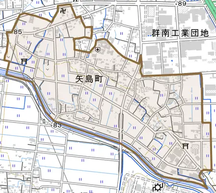 矢島町とその周辺の地図。町の範囲を重ねている