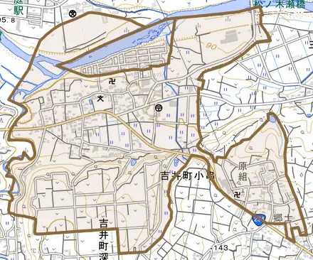 吉井町小串とその周辺の地図。町の範囲を重ねている