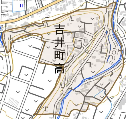 吉井町高とその周辺の地図。町の範囲を重ねている