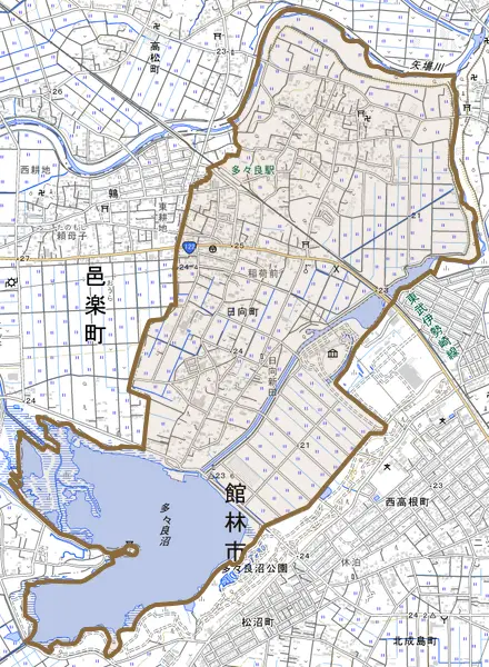 日向町とその周辺の地図。町の範囲を重ねている