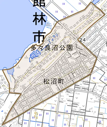 松沼町とその周辺の地図。町の範囲を重ねている