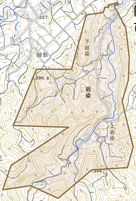 岩染とその周辺の地図。町の範囲を重ねている
