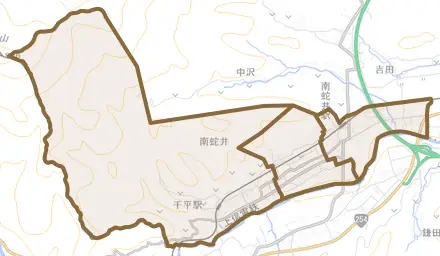 南蛇井とその周辺の地図。町の範囲を重ねている