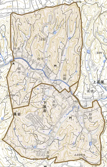 下黒岩とその周辺の地図。町の範囲を重ねている