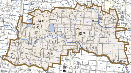 大字南下とその周辺の地図。町の範囲を重ねている
