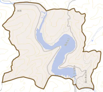 八千代町土師とその周辺の地図。町の範囲を重ねている