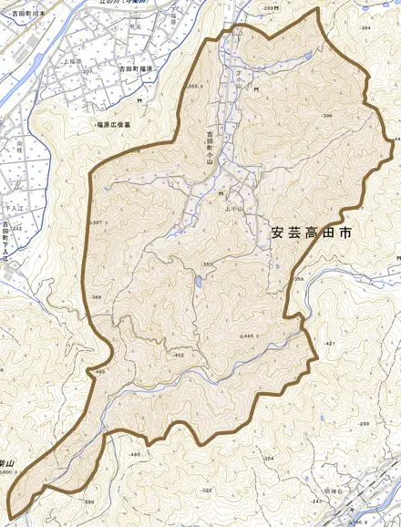 吉田町小山とその周辺の地図。町の範囲を重ねている